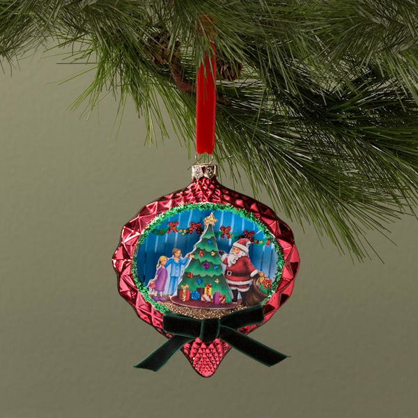 Heartwood Creek 3D Santa Scene Glass Ornament