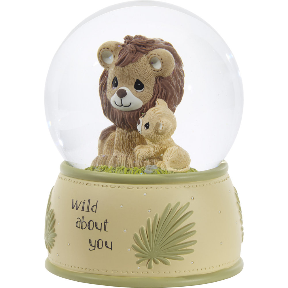 Precious Moments Baby Love Lion - Wild About You Musical Snow Globe