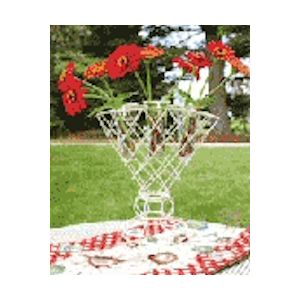 Manual Woodworkers & Weavers Cottage Charm Wire Basket w/ Glass Vases