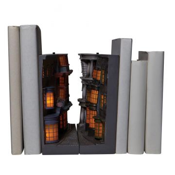 Wizarding World of Harry Potter: Diagon Alley Light Up Bookend