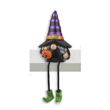 Ganz Gnome Witch With Black Body and Green Feet Shelfsitter